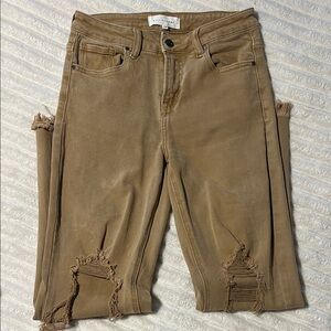 Trendy Distressed Brown Cropped Jeans